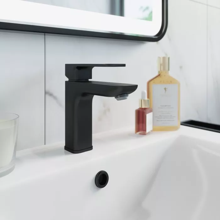 Смеситель для раковины IDDIS Slide черный SLIBL00i01