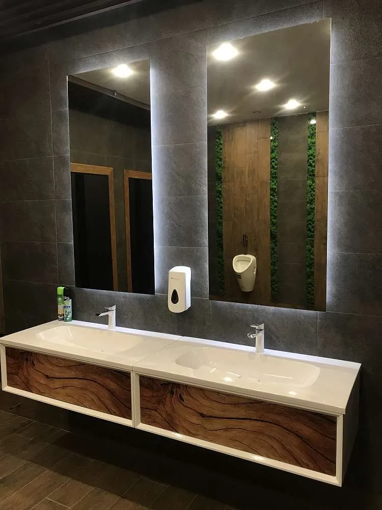 Зеркало Glace 140*65