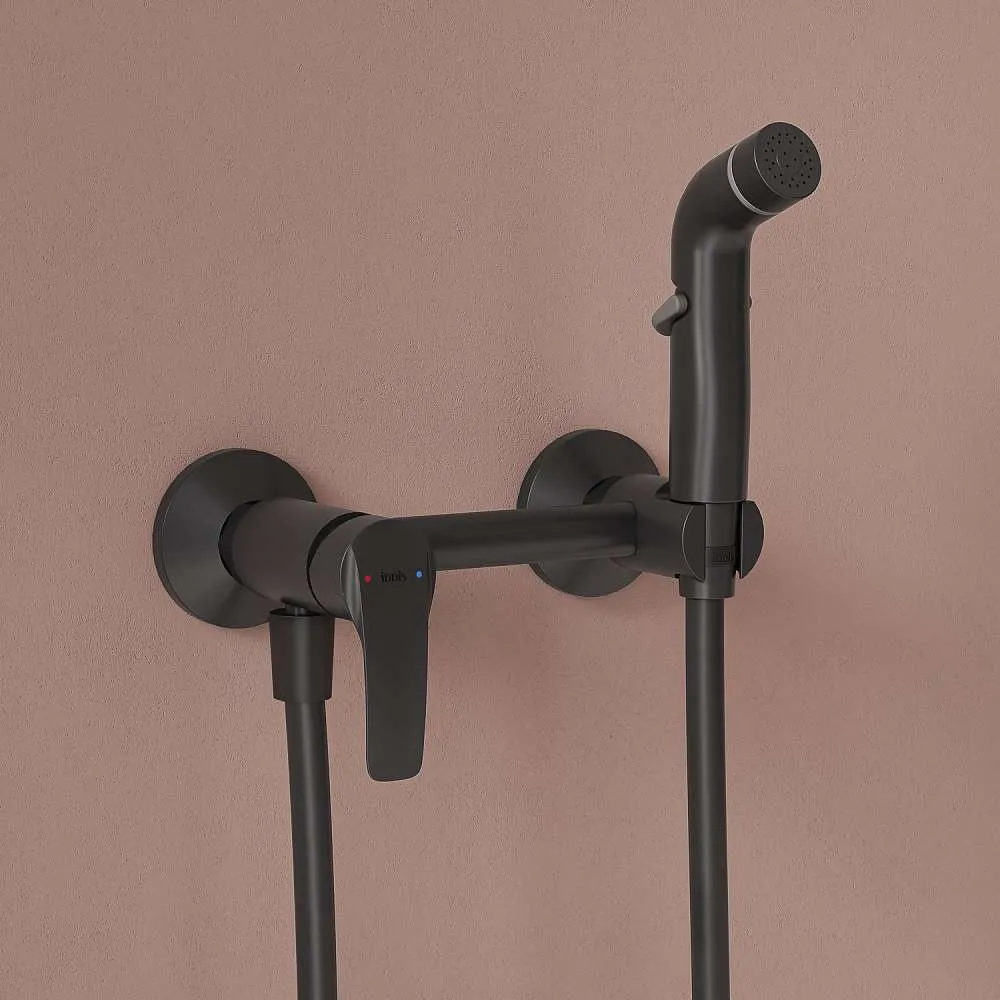 Смеситель с гигиенической лейкой IDDIS Ray черный матовый RAYBL00i08